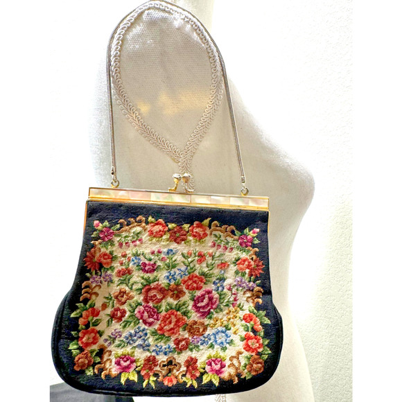 VTG Purse Tapestry Petit Point Needlepoint Floral Mother Pearl Frame Clutch Bag - Picture 3 of 11